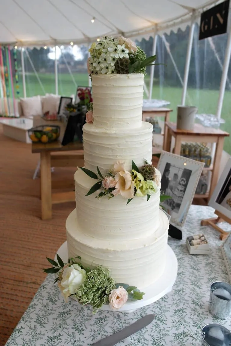 Textured Buttercream, Mixed Fresh Flowers