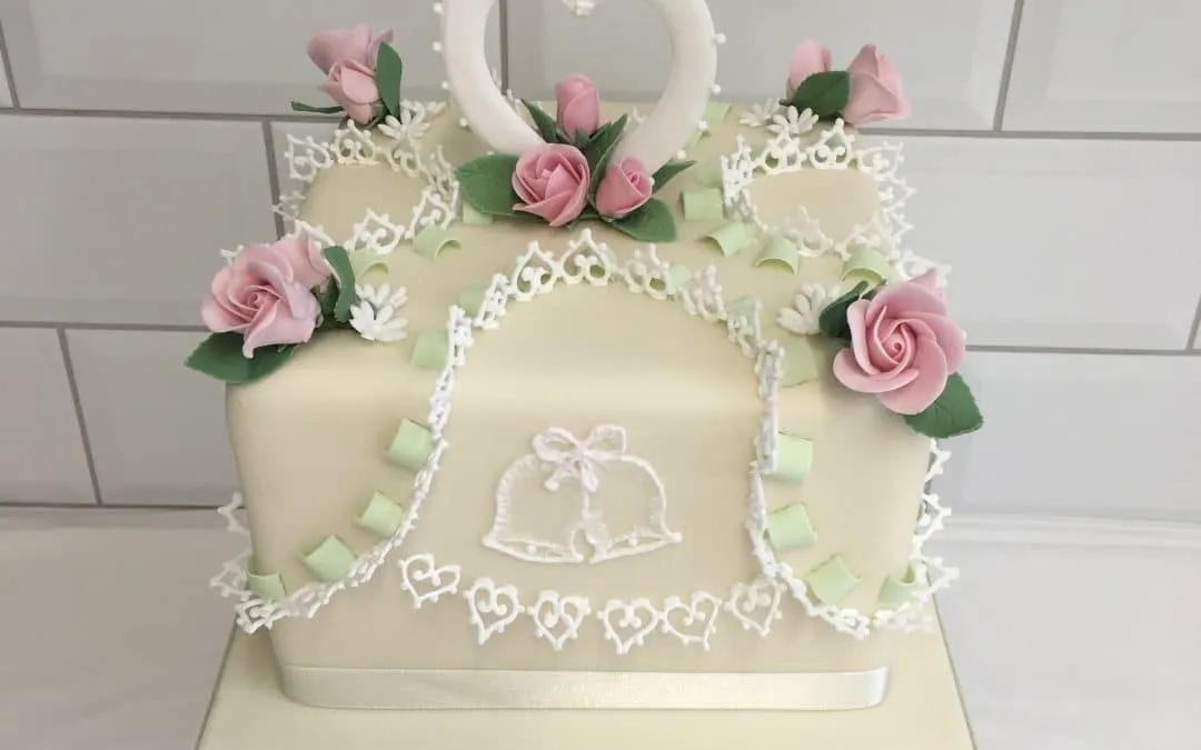 Traditional Techniques for a 25th Wedding Anniversary Cake