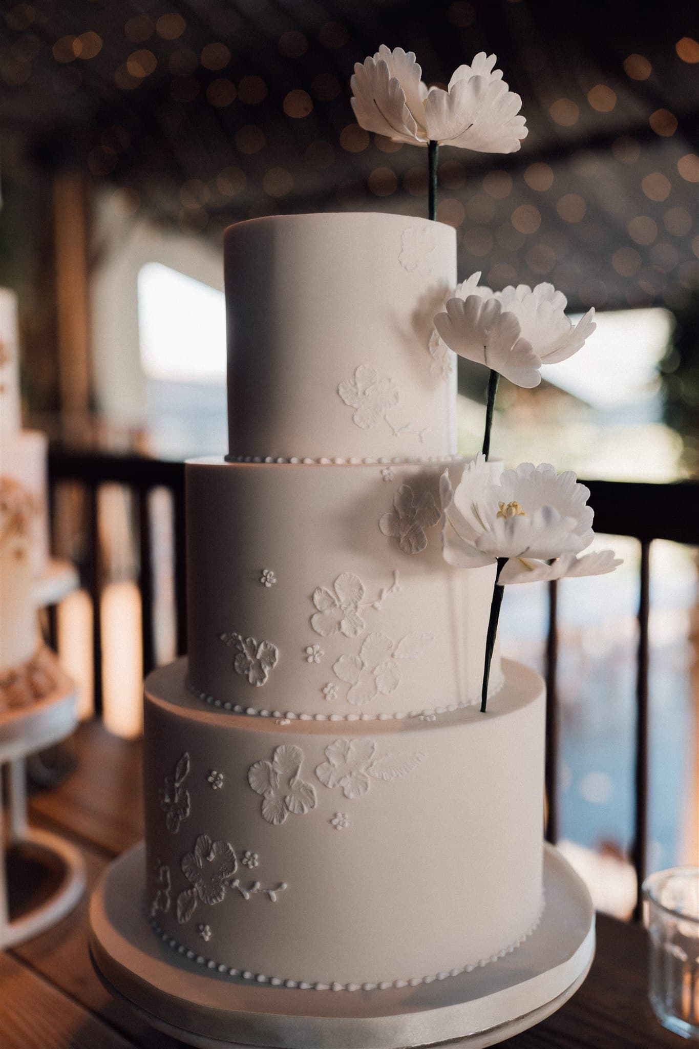 Iced Wedding Cake Brush embriodary sugar flowers